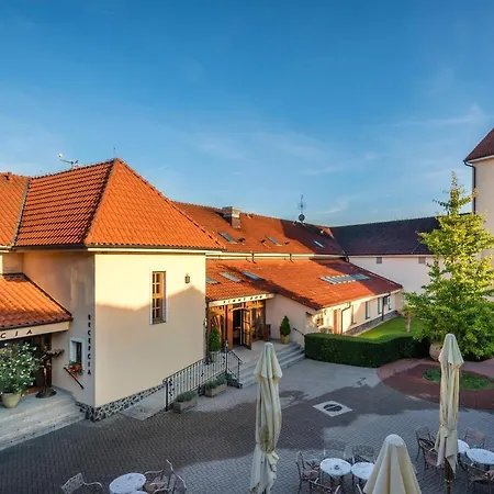 Chateau Otel