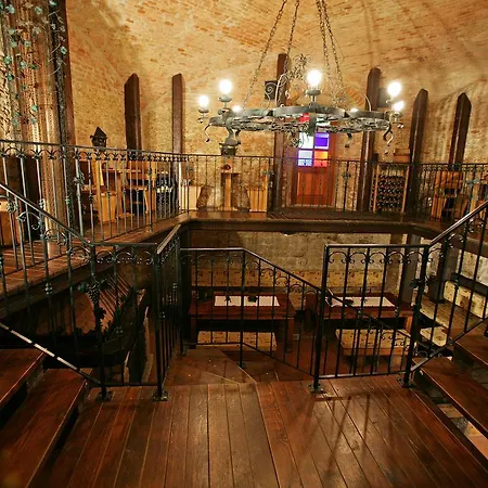 科拉科瓦尼城堡酒店 酒店 3*