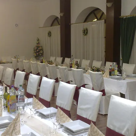 Chateau Hotel 3*