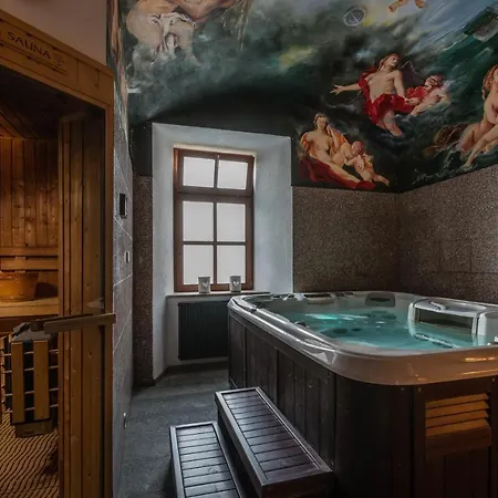 科拉科瓦尼城堡酒店