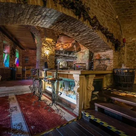 科拉科瓦尼城堡酒店 3* Krakovany